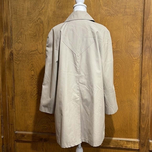 Saxton Hall Vintage Trench Coat - EUC - Picture 3 of 5